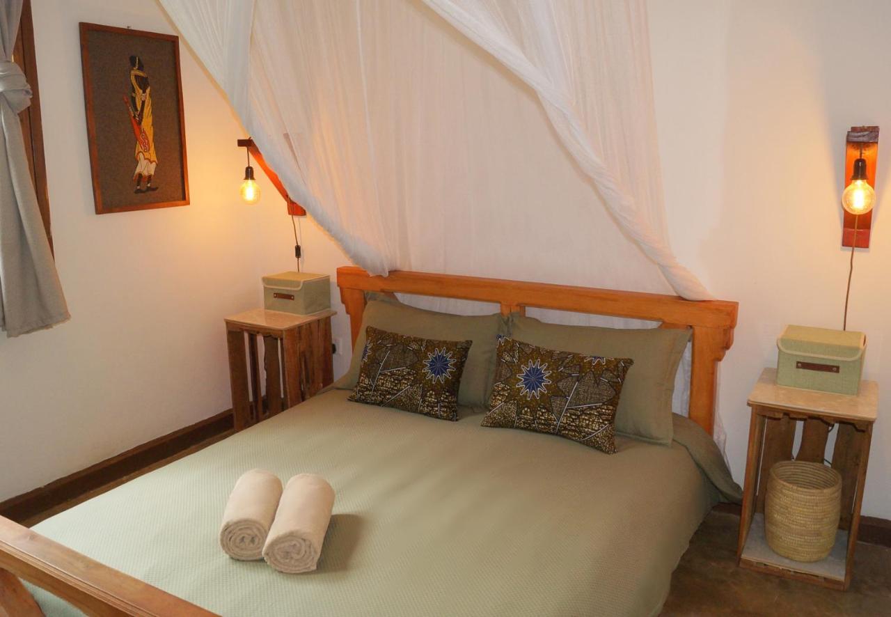Utamaduni House B&B Arusha Exteriör bild