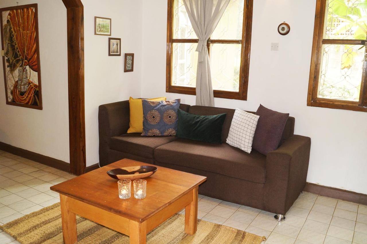 Utamaduni House B&B Arusha Exteriör bild